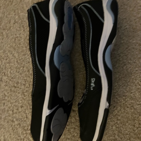 Ryka Nitracel Black Blue Leather/Fabric Slip On Athletic Ballet Flats Sz 7.5 - Picture 2 of 6